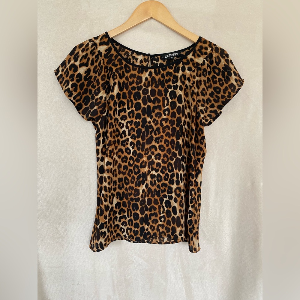 Women’s Express Top